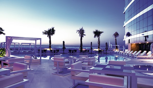 Sundeck