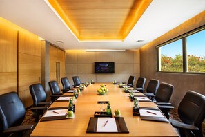 Meeting facility - Crowne Plaza Ahmedabad City Centre by IHG (Ahmedabad)