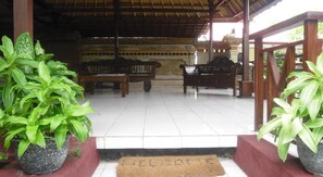Lobby sitting area - D' Kubu Pratama (Nusa Dua)