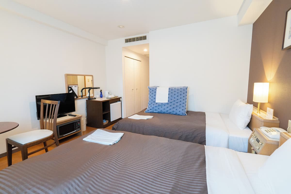 Masa, ütü/ütü masası, ücretsiz kablosuz İnternet, çarşaf takımı