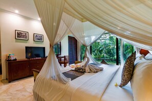 Rice Terrace Suite | Minibar, in-room safe, blackout drapes, soundproofing - Cepik Villa Sidemen  (Sidemen)