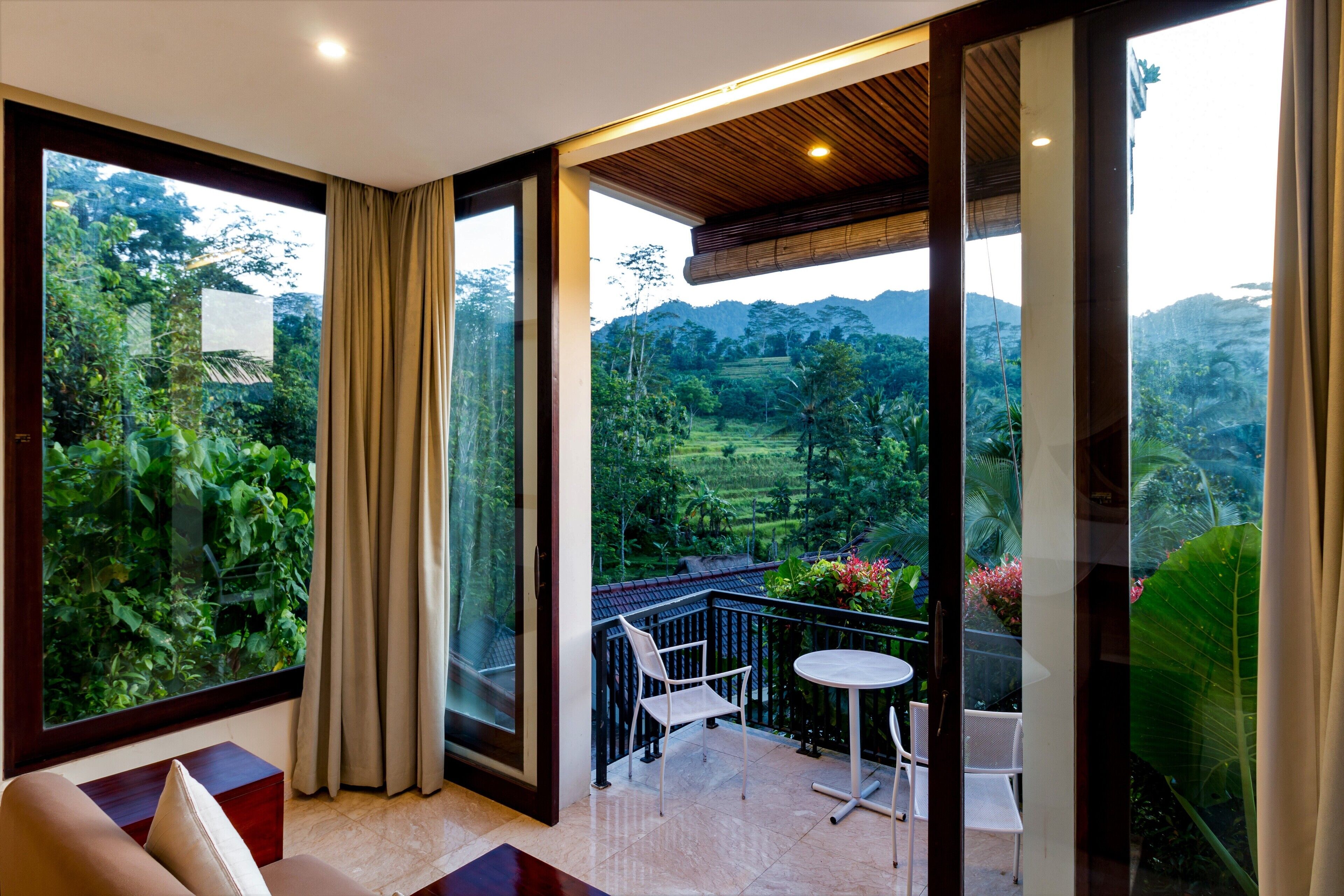 sunrise suite | balcony view