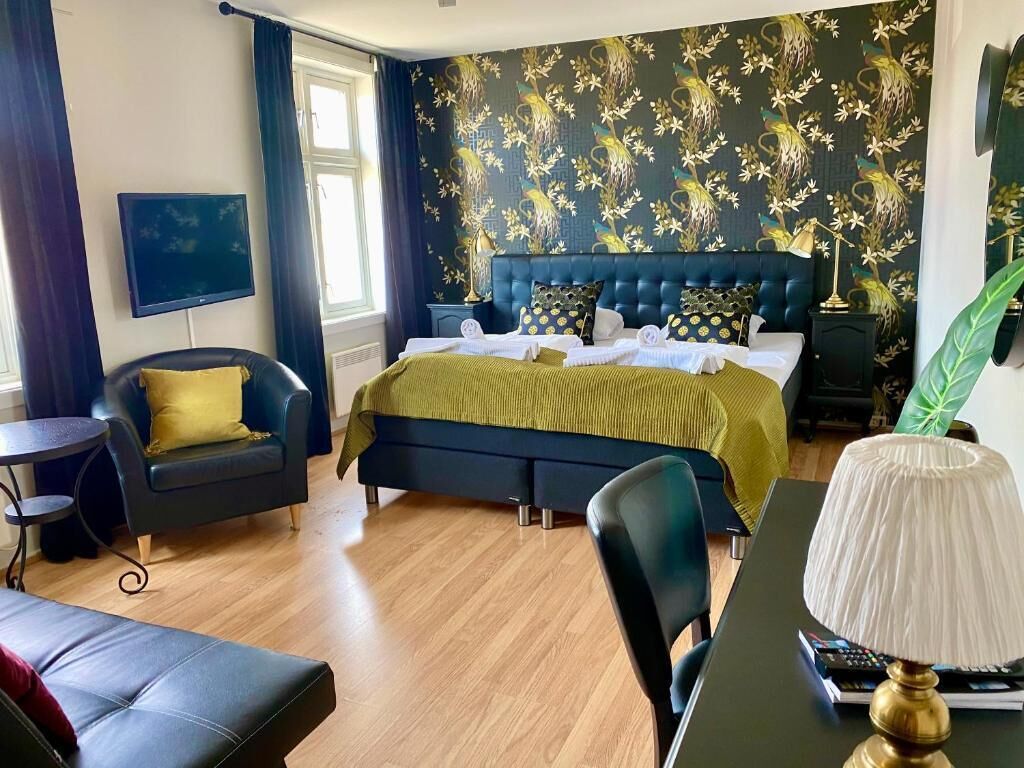 Dobbeltrom – standard, 1 queensize-seng | Minibar, safe på rommet, individuelt dekorert og individuelt innredet