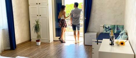 Suite estudio exclusiva | Sábanas italianas Frette, ropa de cama hipoalergénica y edredón