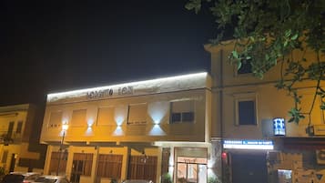 Facciata della struttura