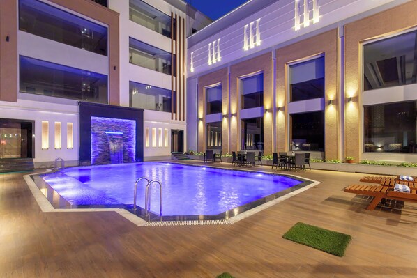 Outdoor pool