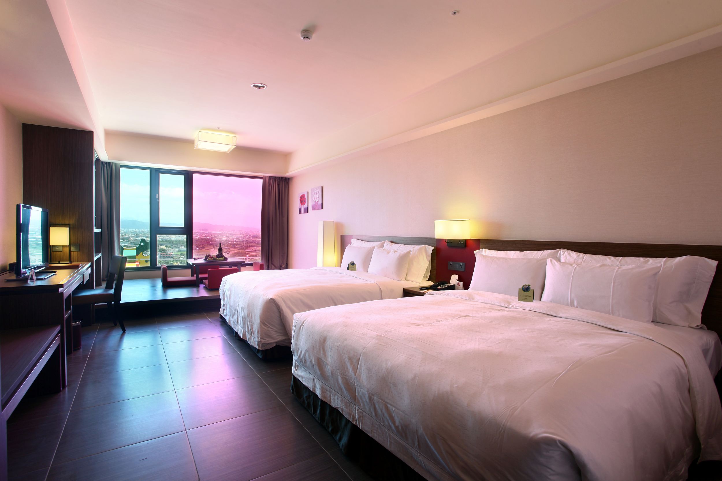 羽絨被、客房內保險箱、免費無線上網、床單