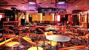 Bar (en el alojamiento)