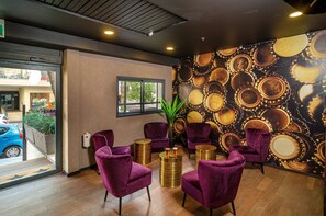 Lobby lounge - Beer Garden Hotel (Tel Aviv)