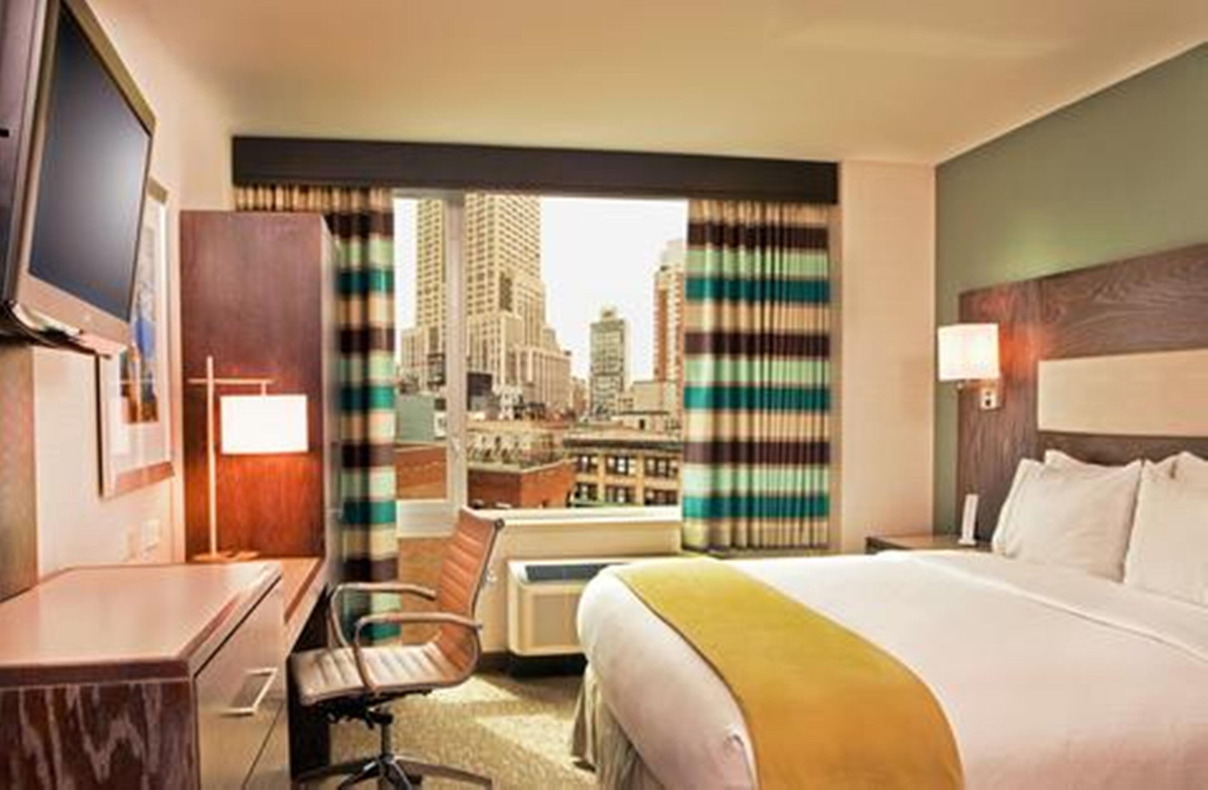Photo - Holiday Inn Express Manhattan Times Square South by IHG