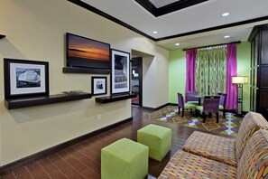 Reception - Hampton Inn Beeville (Beeville)