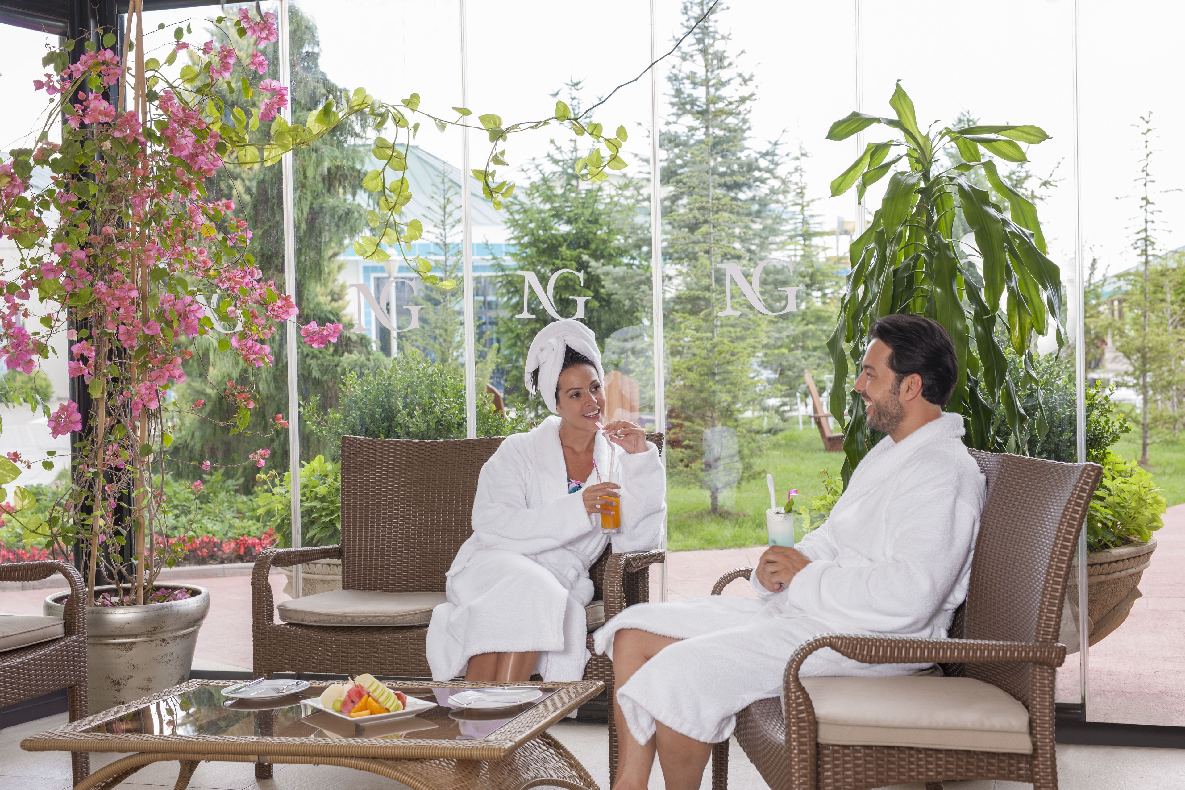 Couples treatment room(s), sauna, steam room