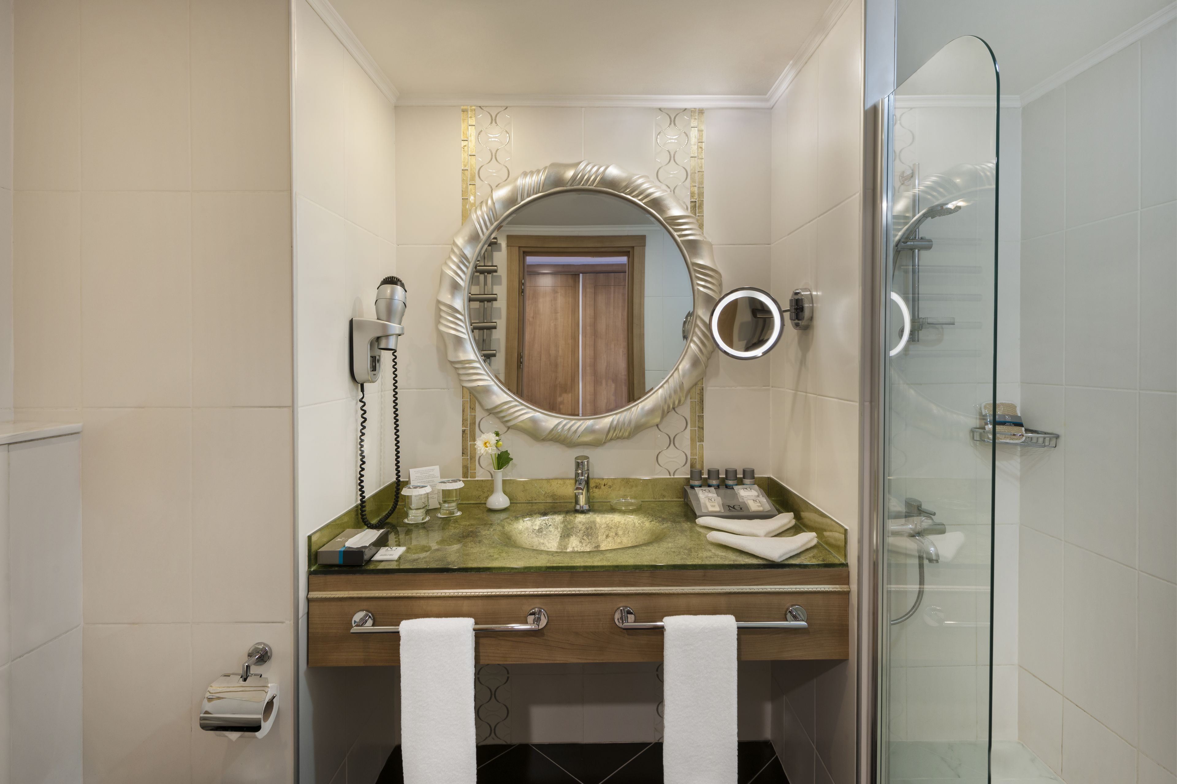 dublex family room | bathroom | shower, free toiletries, hair dryer, bathrobes