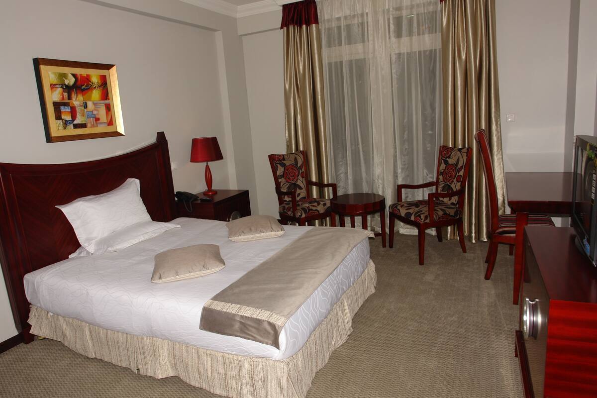 Down comforters, memory foam beds, minibar, in-room safe