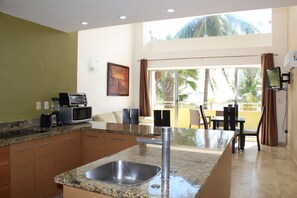 Appartement Standard, 2 chambres, vue mer, en bord de plage | Cuisine privée
