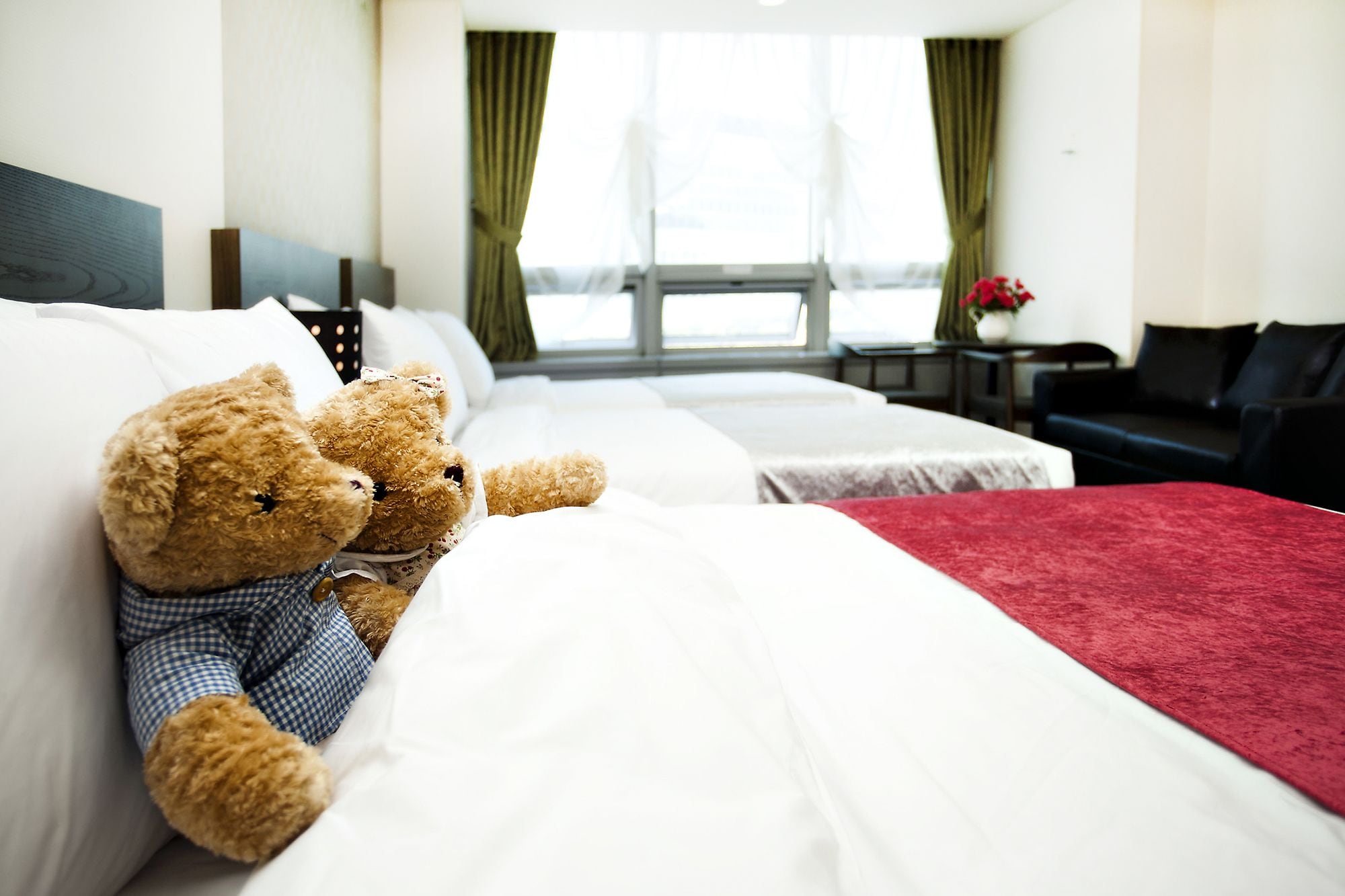 deluxe twin room | premium bedding, down duvets, pillow-top beds, individually decorated