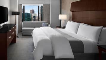 Sengetøy av topp kvalitet, dundyner, senger med overmadrass og minibar