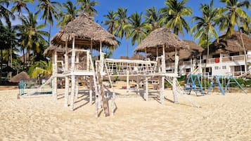 Children’s play area – outdoor