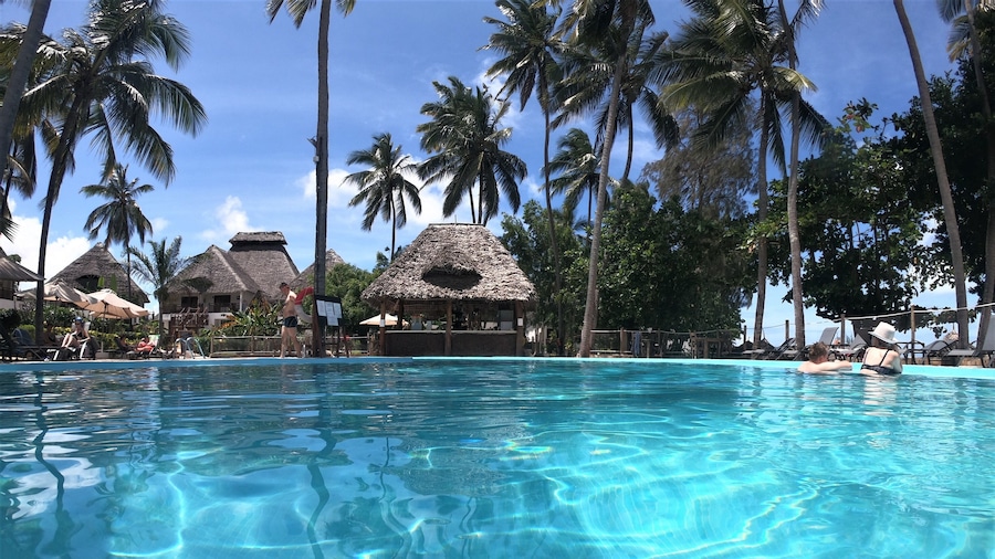Paradise Beach Resort
