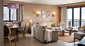 Apartment 8 people - 3 bedrooms - Open mountain view (no balcony) | View from room