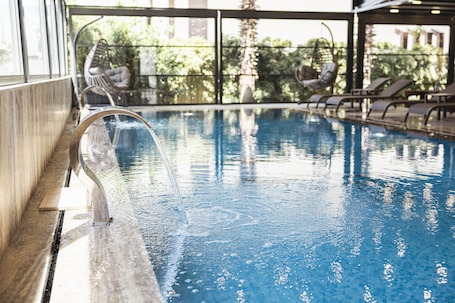 Outdoor pool. Hotel Gold Majesty