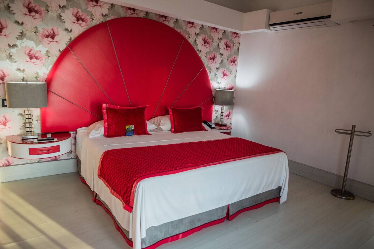 Premium bedding, down duvets, blackout curtains