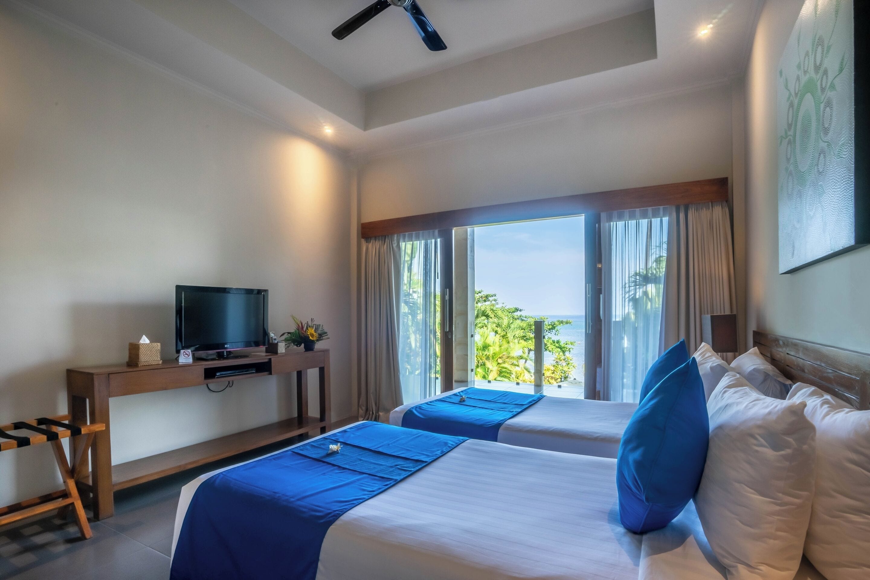 Villa, 2 chambres (Terrace Beach) | Coffres-forts dans les chambres, fer et planche à repasser