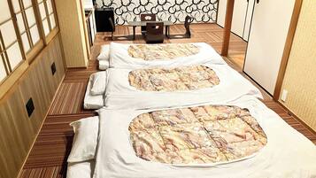 Japanese-style Room, Non Smoking | Desk, WiFi (free), individually decorated, bed sheets