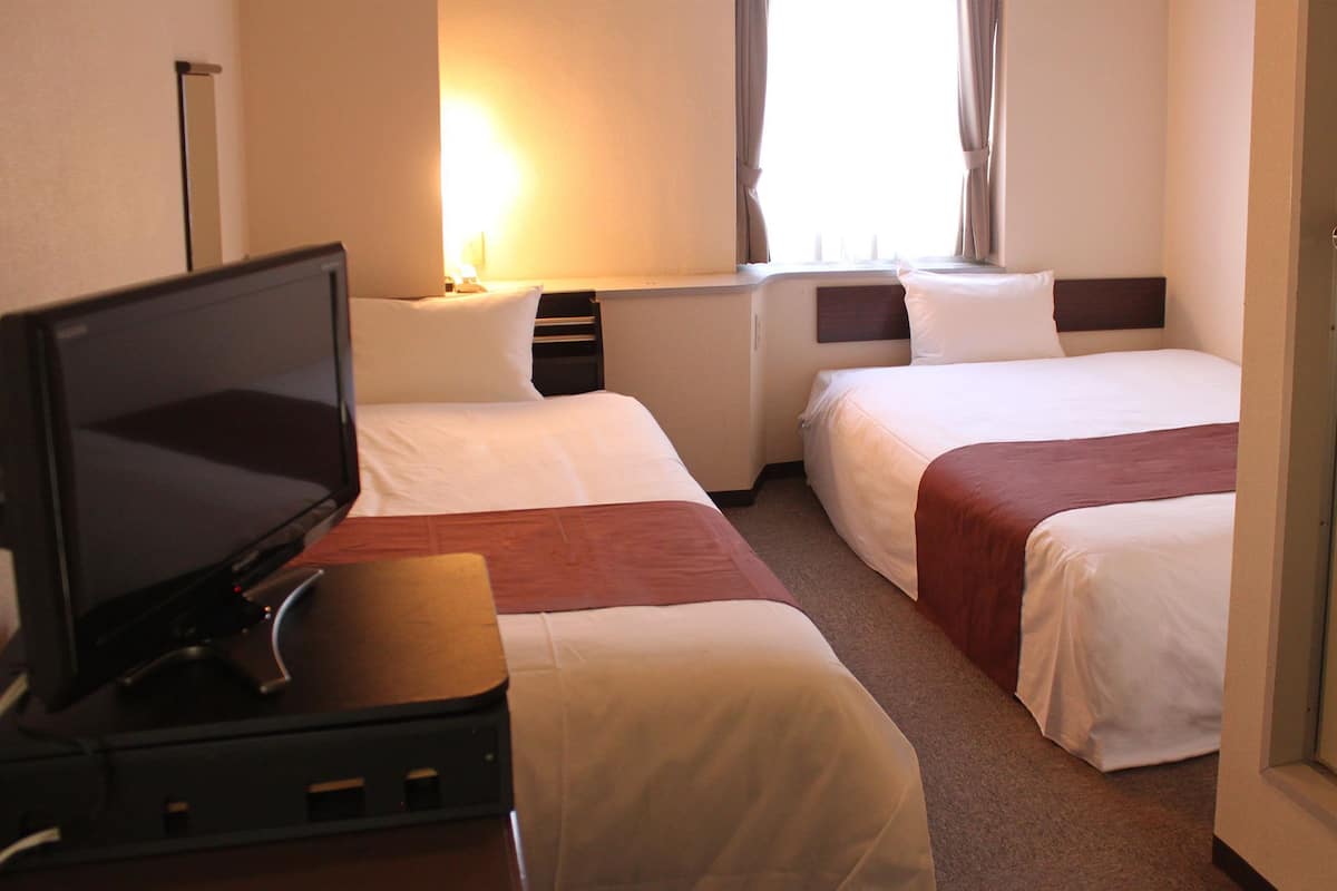 Individually decorated, desk, free WiFi, bed sheets