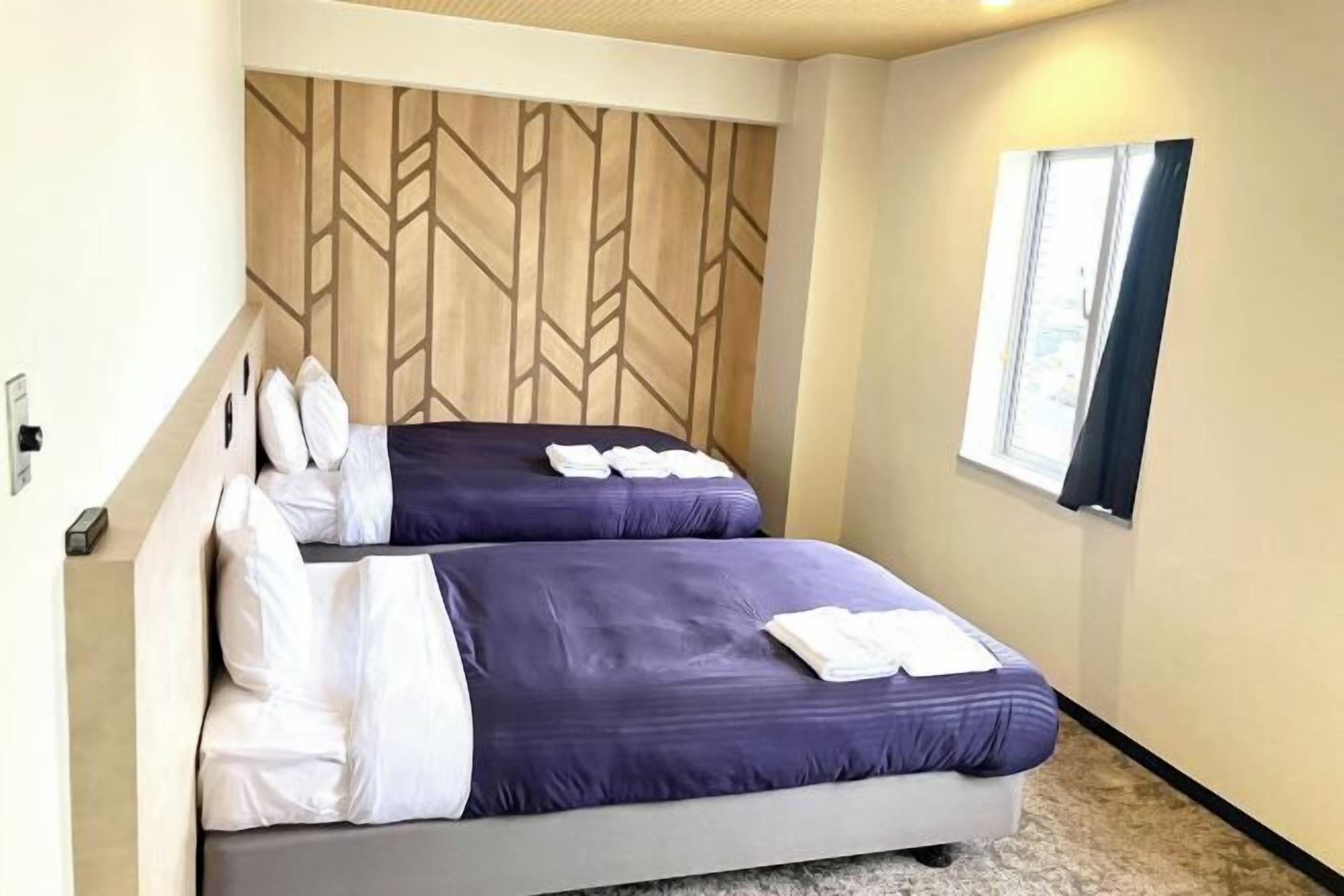 Individually decorated, desk, free WiFi, bed sheets