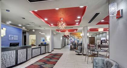 Holiday Inn Express & Suites Oklahoma City North by IHG