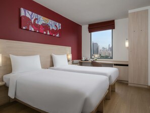 Standard Room, 2 Single Beds | In-room safe, desk, iron/ironing board, free cots/infant beds - ibis Bangkok Siam (Bangkok)