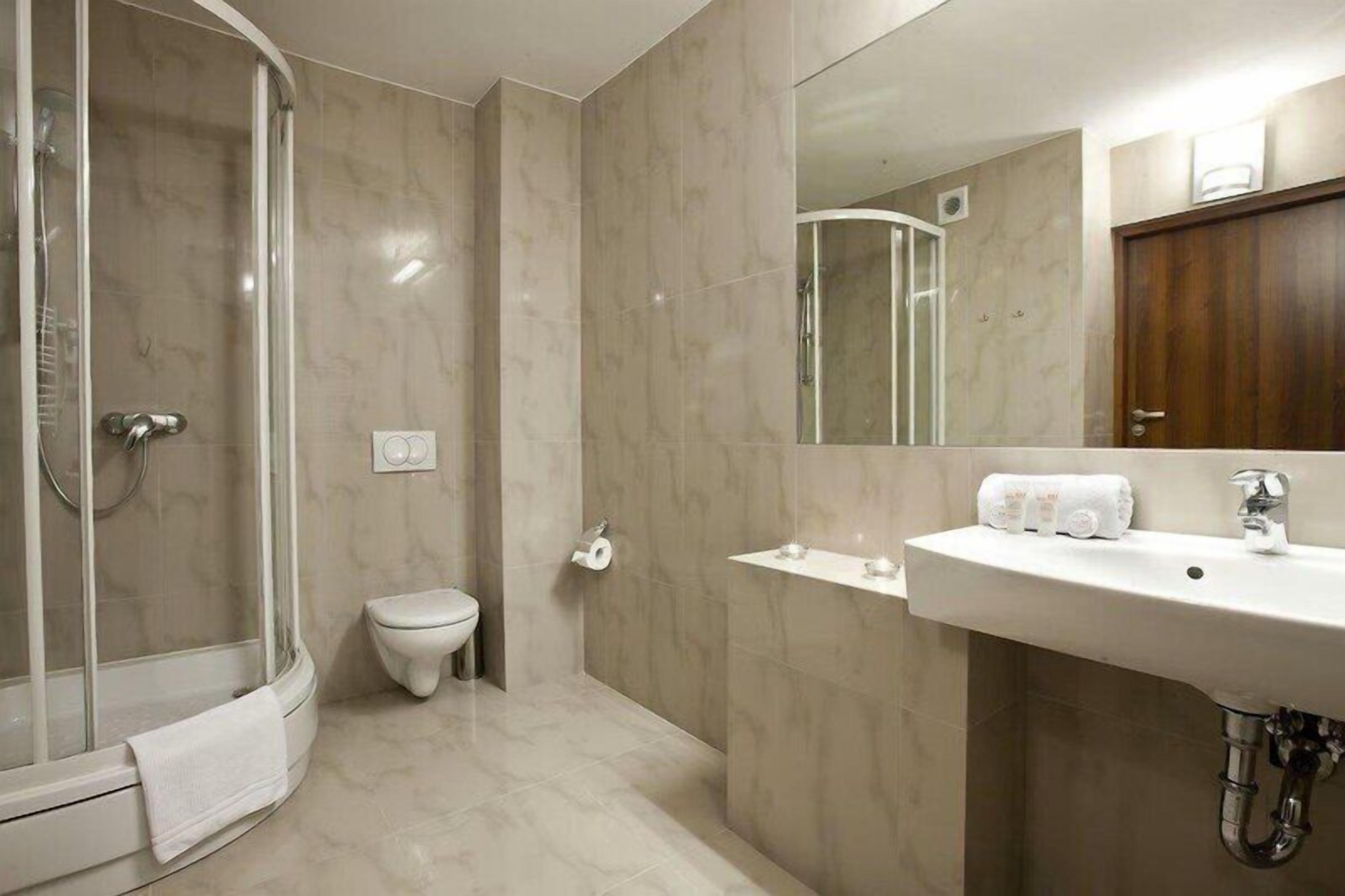 Free toiletries, hair dryer, towels