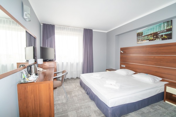 Desk, iron/ironing board, free WiFi