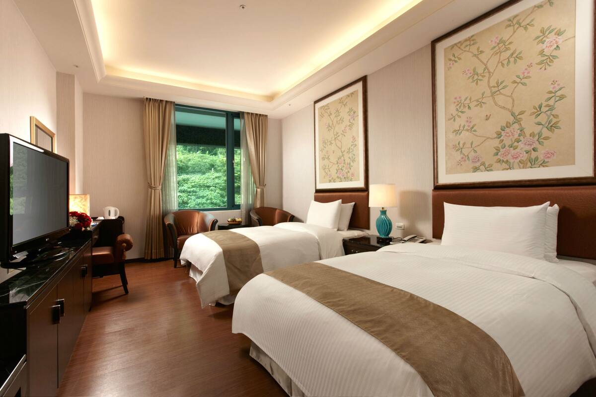 Chambre Supérieure, 2 lits une place, vue montagne
