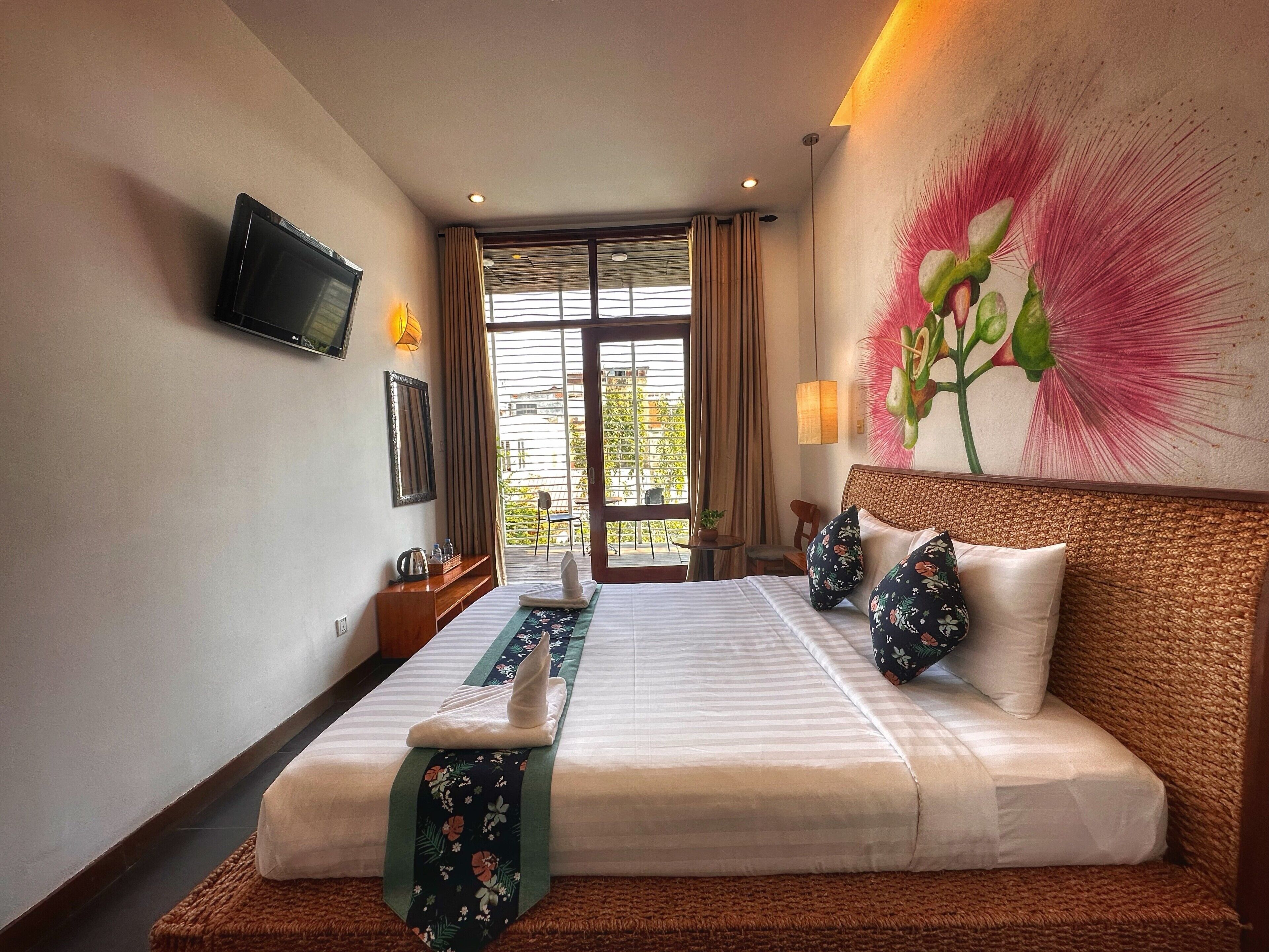 Photo - Monsoon Riverside Hotel