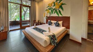 Unclassified image, 2 of 71, button - Monsoon Riverside Hotel (Phnom Penh)
