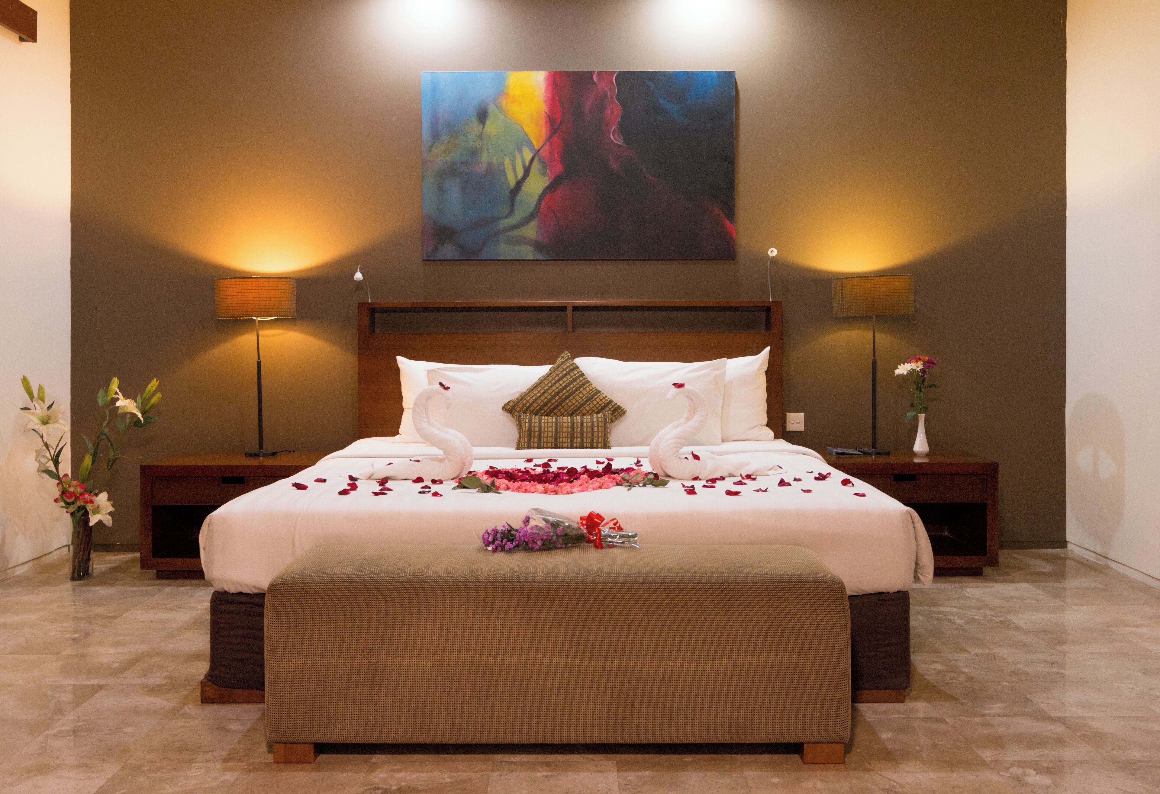 In-room safe, individually decorated, desk, iron/ironing board