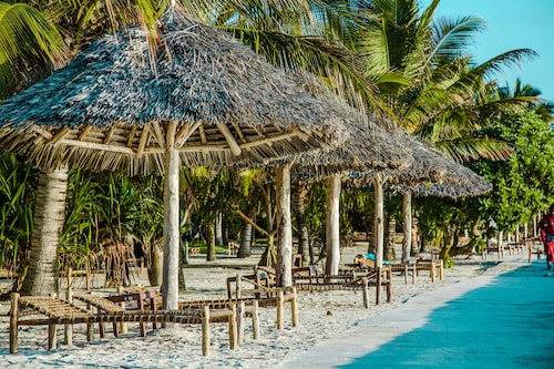 Uroa Bay Beach Resort