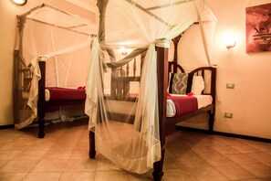 Family Room | Children’s theme room - Uroa Bay Beach Resort (Uroa)