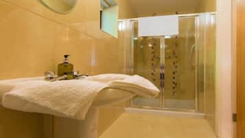 Shower, towels