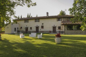 Property grounds - Il Vignolino Bed and Breakfast (Barberino di Mugello)