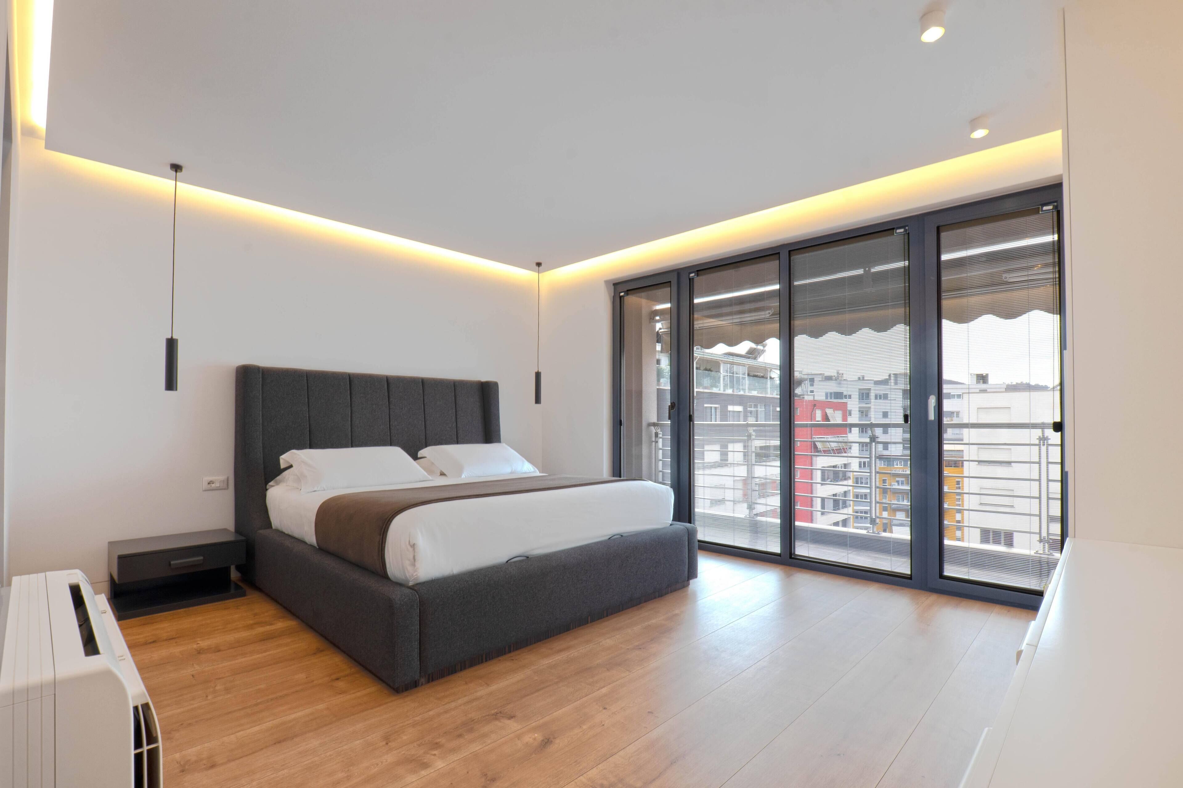 Egyptian cotton sheets, premium bedding, down duvets, Tempur-Pedic beds