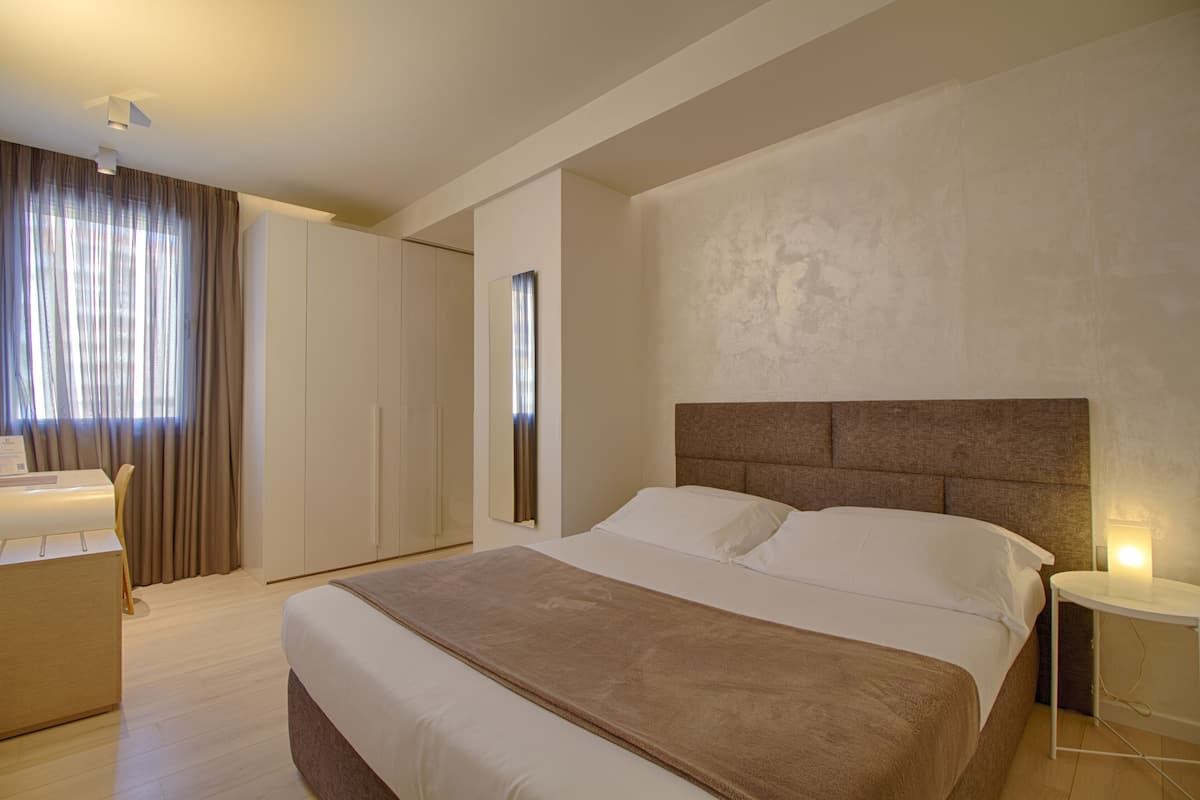 Superior Double Room | 3 bedrooms, Egyptian cotton sheets, premium bedding, down comforters