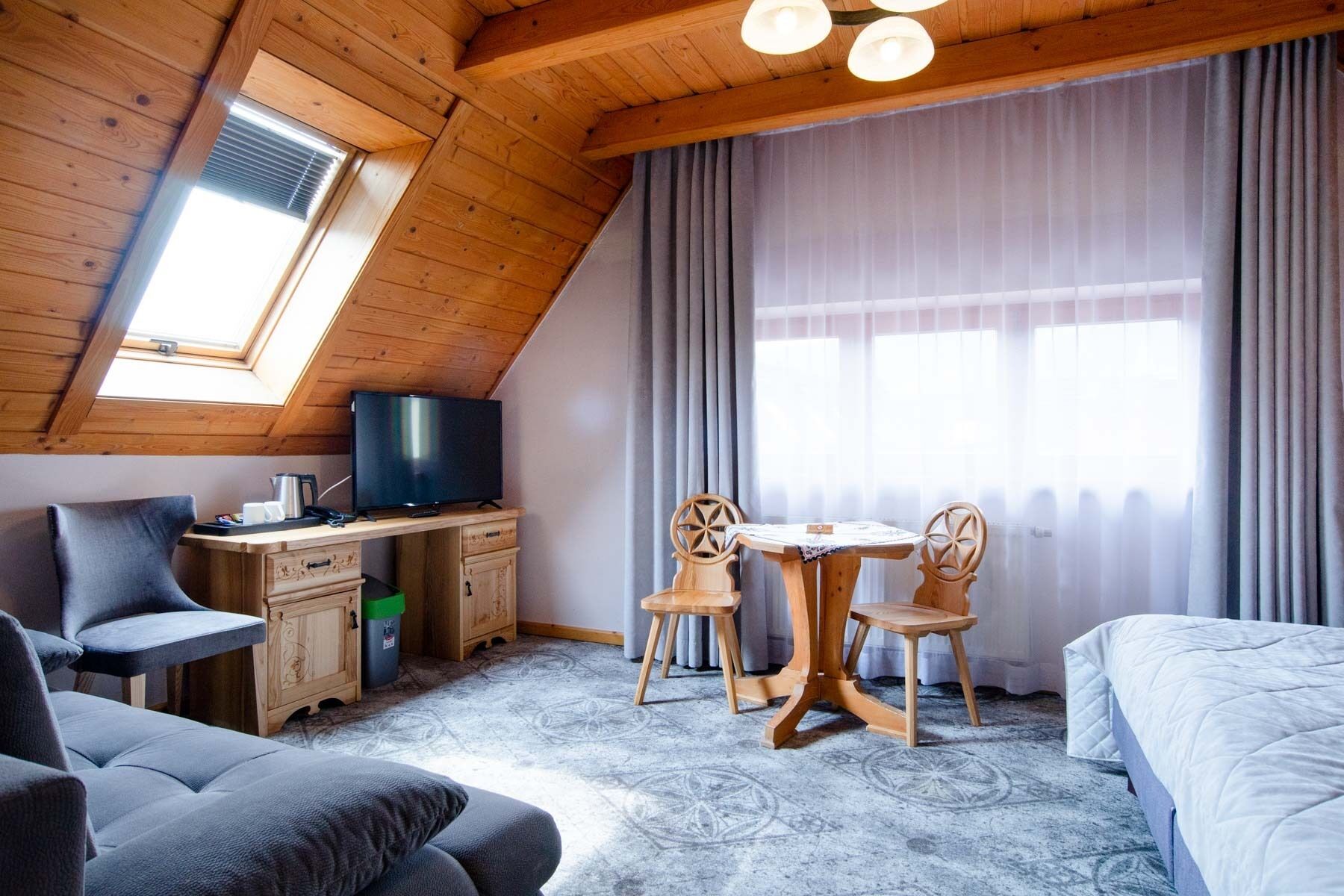 triple room (osobny budynek) | 1 bedroom, hypo-allergenic bedding, desk, iron/ironing board