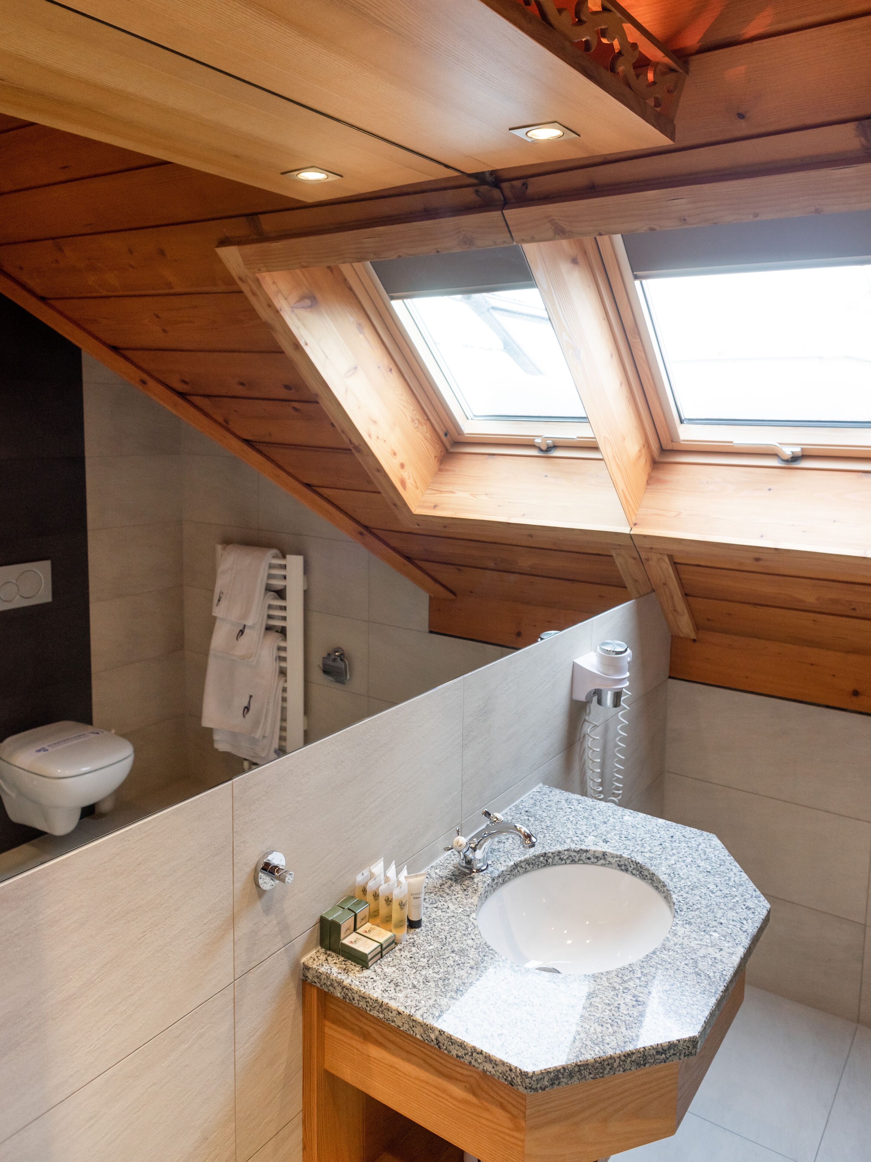 standard double or twin room | bathroom | free toiletries, hair dryer, towels, soap