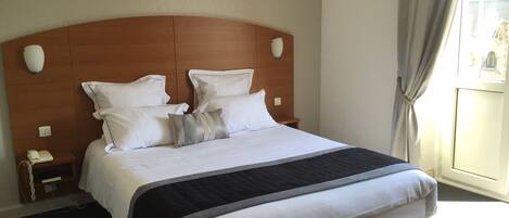 舒適雙人房 | 書桌、熨斗/熨衣板、免費無線上網