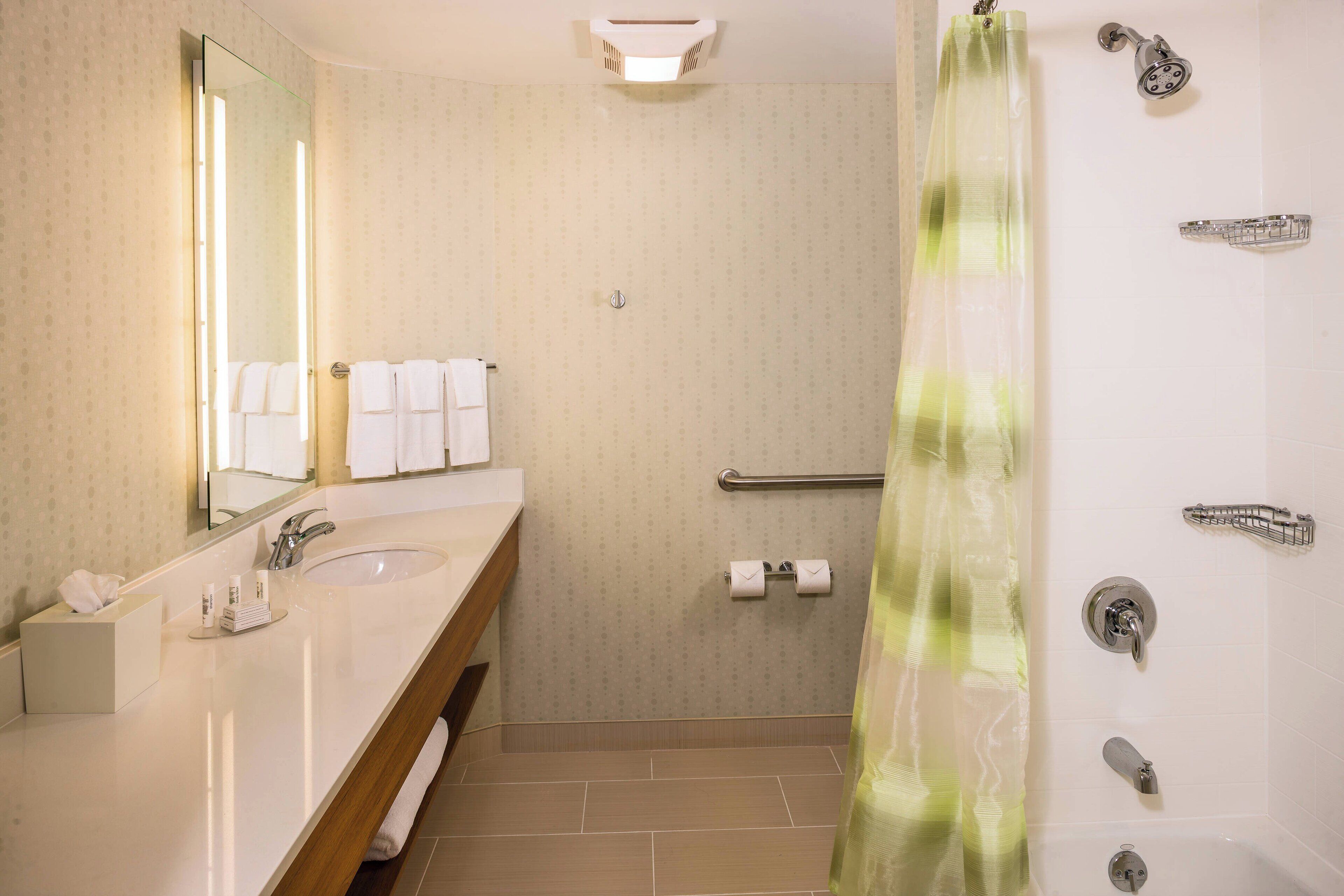suite, 1 bedroom | bathroom | hair dryer, towels