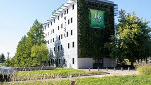 Uklassifisert bilde, 2 av 91, knapp