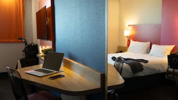 Standardzimmer, 1 Doppelbett | Hochwertige Bettwaren, Pillowtop-Betten, Zimmersafe, Schreibtisch